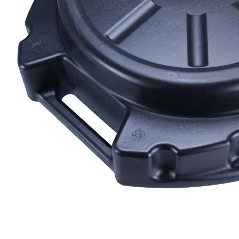 Oil drain pan spout for easy pouring
