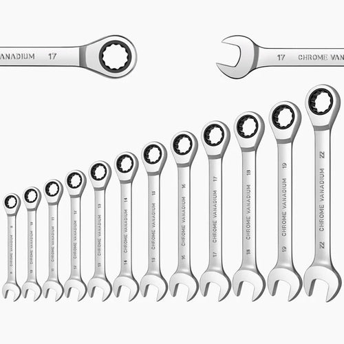 Ratcheting wrench box end and open end close-up